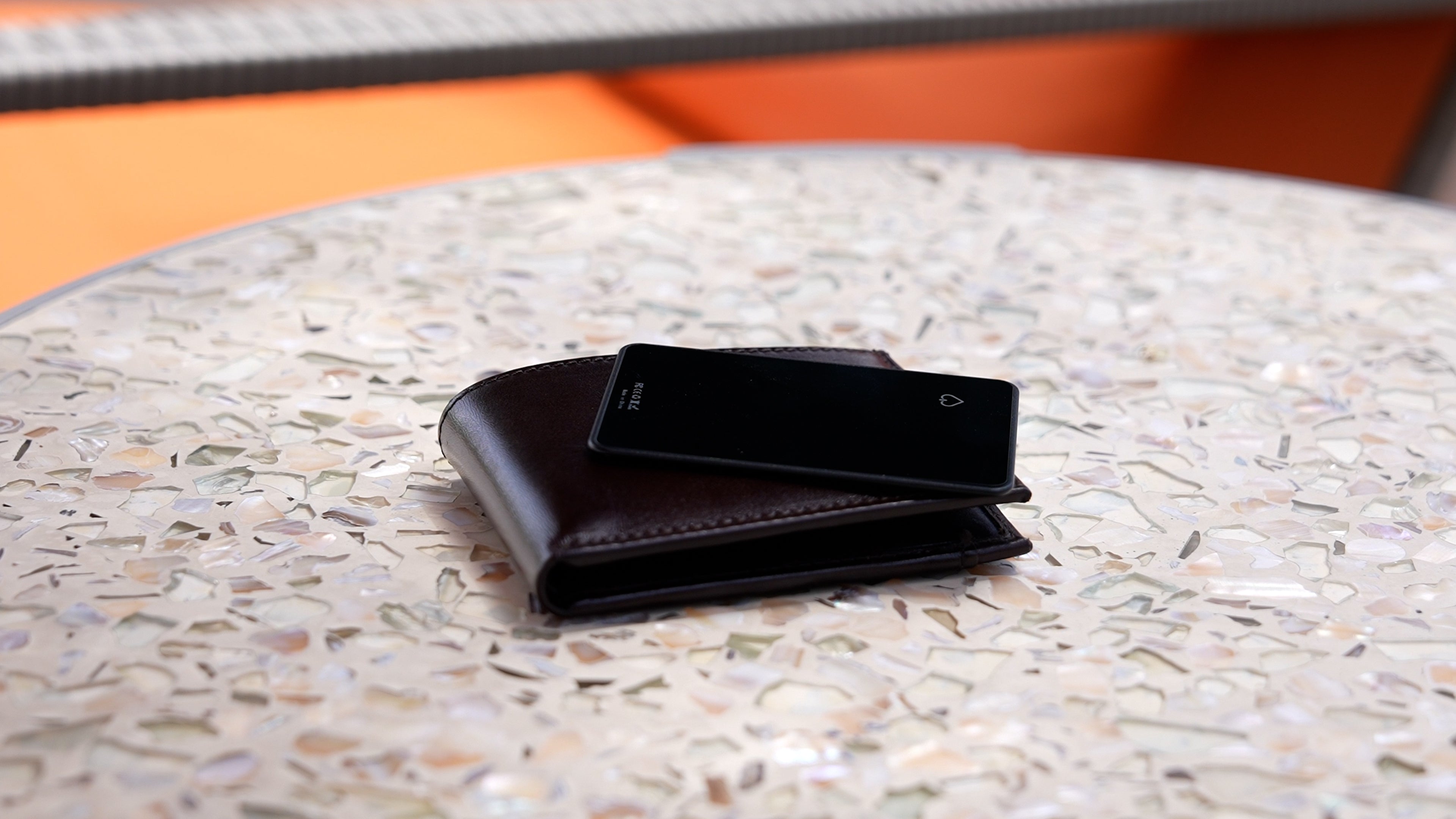 6 things to consider when buying a wallet tracker